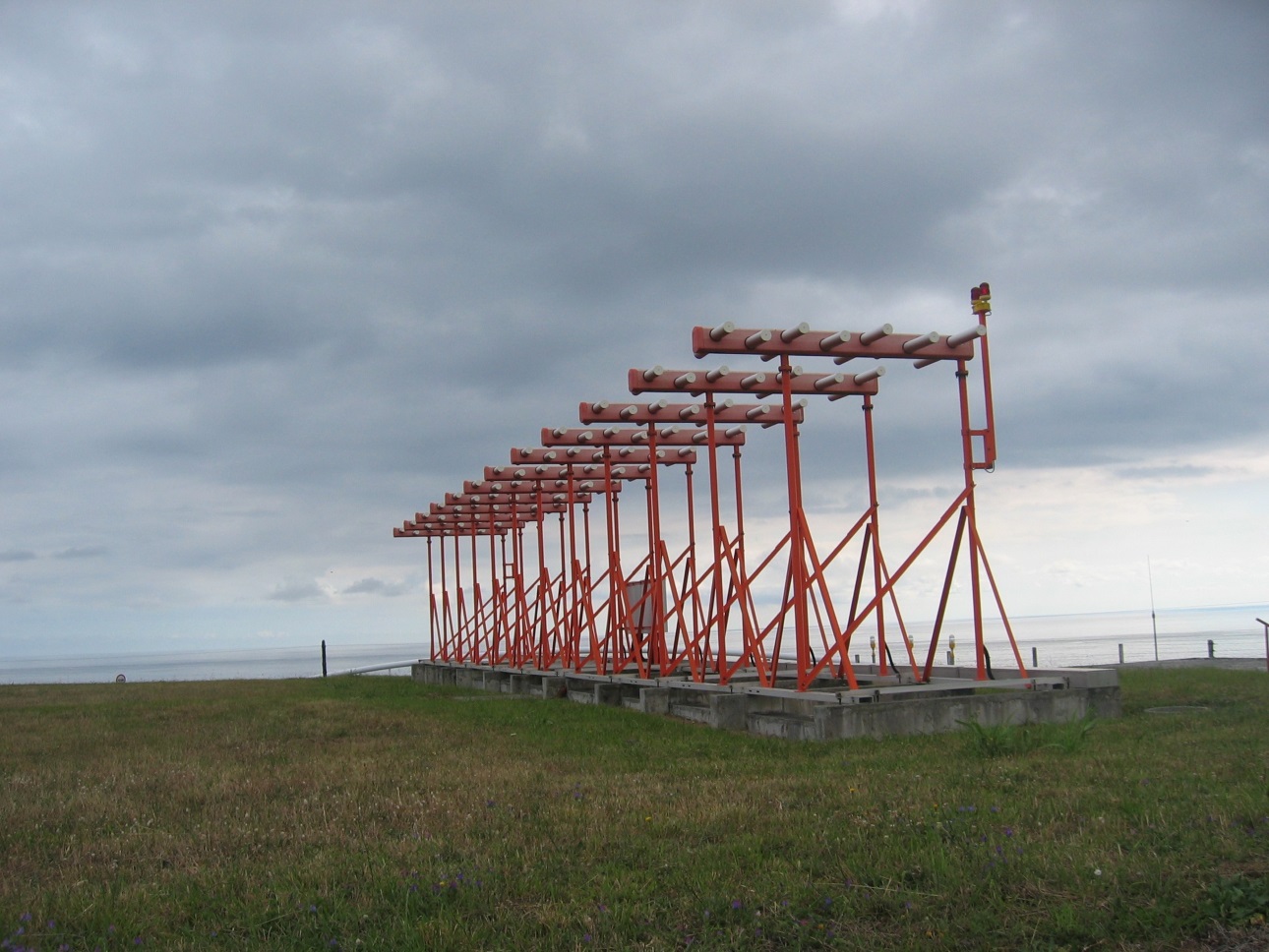 Antenas ILS Ponta Delgada.jpg
